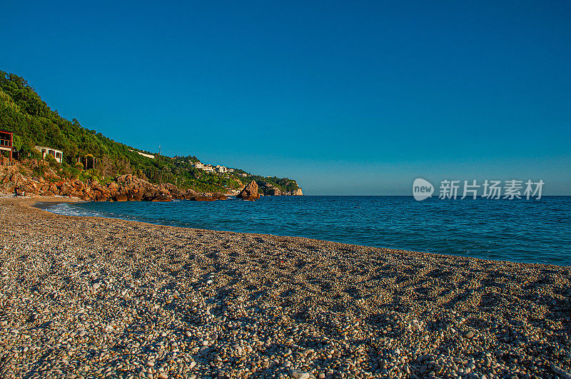 地中海的海滩。“Drobni Pijesak”海滩景观